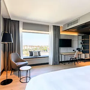 park-inn-by-radisson-antwerp-berchem.hotelsantwerp.net/