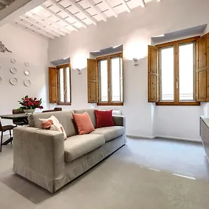 mamo-florence-venere-zefiro-apartments.it-tuscanyhotel.com/